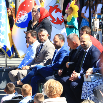 Ruksaci i podrška za prvačiće: Općina Ilijaš obilježila početak školske godine
