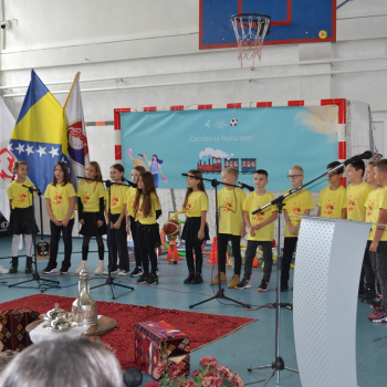 Otvoreno rekonstruisano sportsko igralište u Javnoj ustanovi Osnovna škola Podlugovi