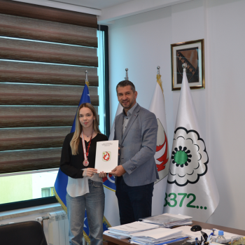 Upriličen prijem mlade stonoteniserke Harise Mešetović