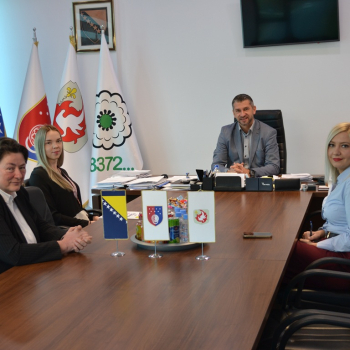 Upriličen prijem mlade stonoteniserke Harise Mešetović