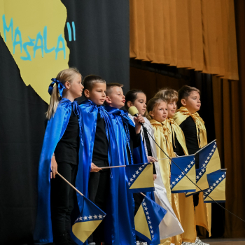 Svečana večer u Ilijašu: Program posvećen Danu državnosti BiH okupio djecu, učenike i njihove mentore