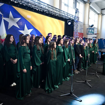 Mladi i djeca Ilijaša s ljubavlju domovini: Svečano obilježeni Dan Općine i Dan nezavisnosti BiH