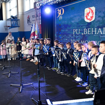 Mladi i djeca Ilijaša s ljubavlju domovini: Svečano obilježeni Dan Općine i Dan nezavisnosti BiH