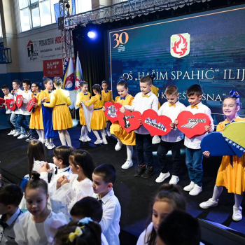 Mladi i djeca Ilijaša s ljubavlju domovini: Svečano obilježeni Dan Općine i Dan nezavisnosti BiH