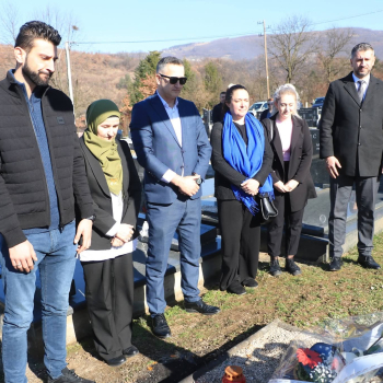 Delegacija Općine Ilijaš odala počast šehidima i poginulim borcima u Brezi